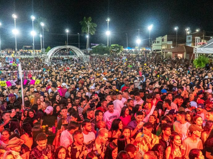 Traipu 130 anos: Corrida de canoa celebra Emancipação Política do município