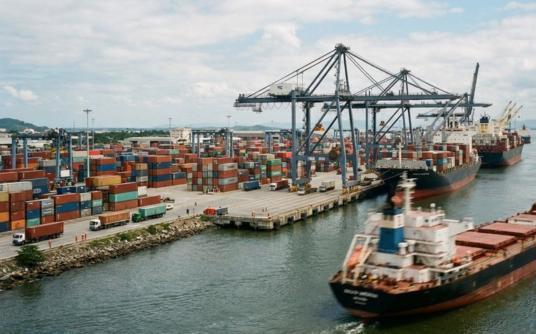 Fluxo cambial fica positivo em US$ 16,640 bilhões em 2026 até 5 de junho, informa BC