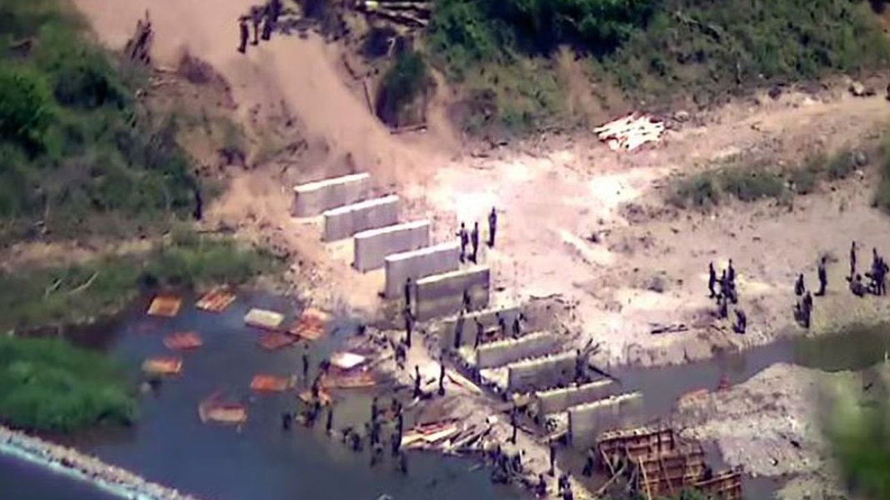 Militares norte-coreanos feridos em explosão estavam construindo um campo minado contra a Coreia do Sul; veja fotos