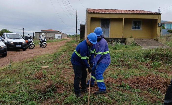 Operação combate a perdas de água evita desperdícios em Carneiros e Poço das Trincheiras