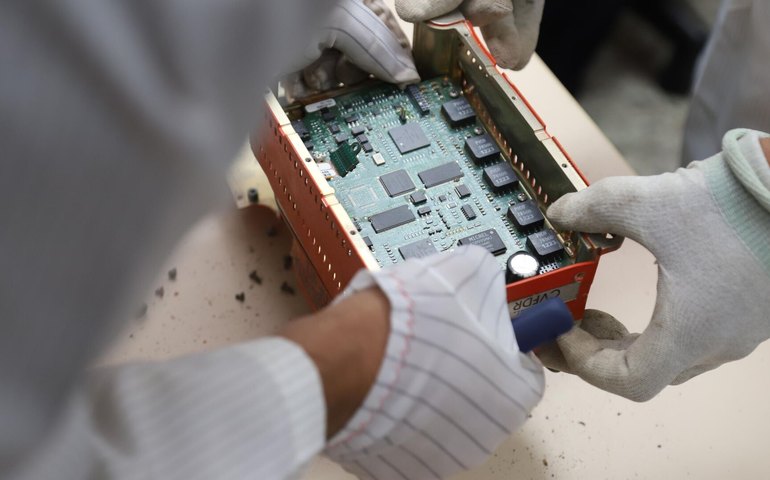 FAB conclui análise de gravadores de voo da aeronave da Embraer que caiu no Cazaquistão