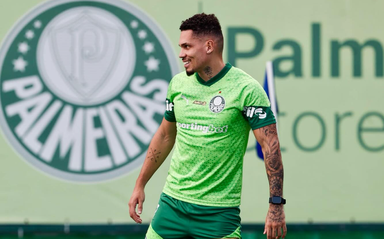 Paulinho, do Palmeiras, rejeita convite da Mangueira para desfilar na Sapucaí