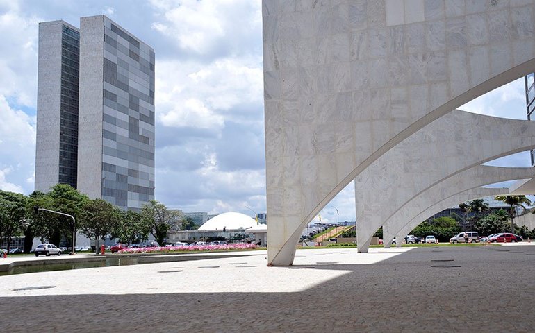 Sancionada lei da simplificação das obrigações tributárias