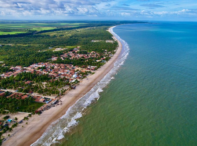 Coruripe ganha destaque em guia internacional da Netflix sobre destinos turísticos do Brasil