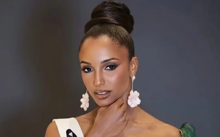 Miss Jamaica sofre fratura e hemorragia intracraniana após queda no Miss Universo 2025