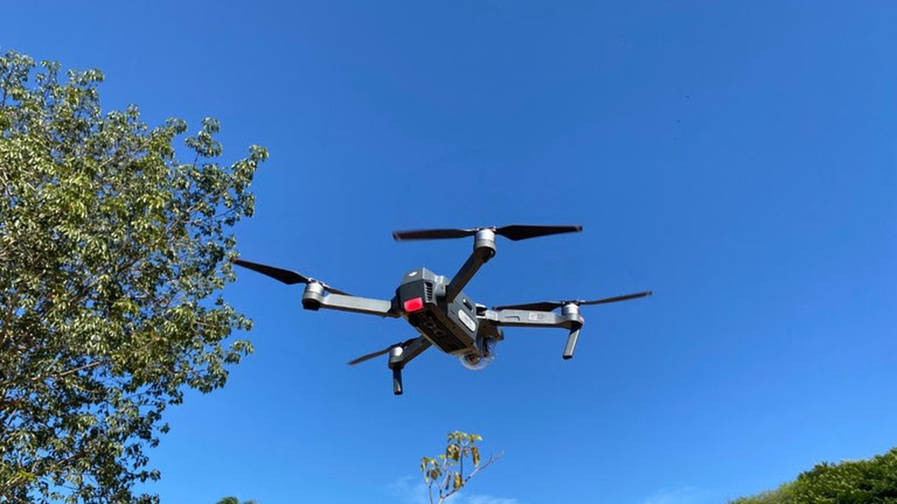 Com aulas práticas, Mapa prepara servidores para uso de drones em São Paulo