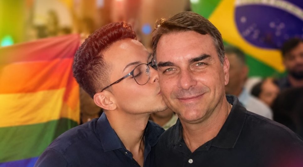"Gay de Direita" reafirmou apoio a Flávio Bolsonaro