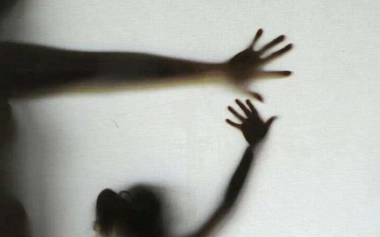 Desembargador restaura condenação e determina prisão de homem por estupro de vulnerável