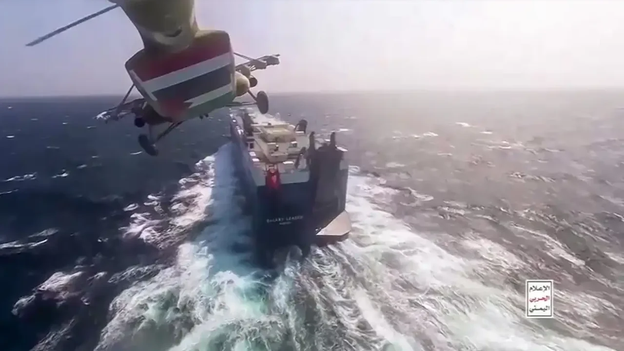 Reino Unido diz que navio bombardeado no Mar Vermelho pode ter sido alvo de rebeldes houthis