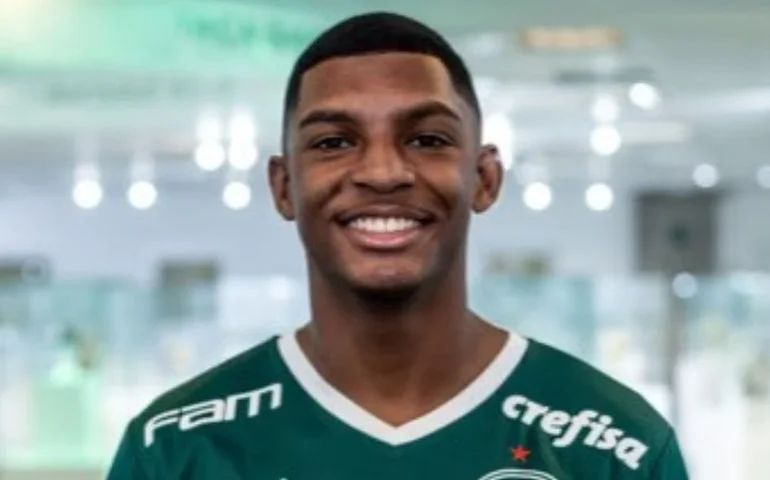 Luis Guilherme esquece queda e pede Palmeiras em busca de sequência positiva no Brasileirão