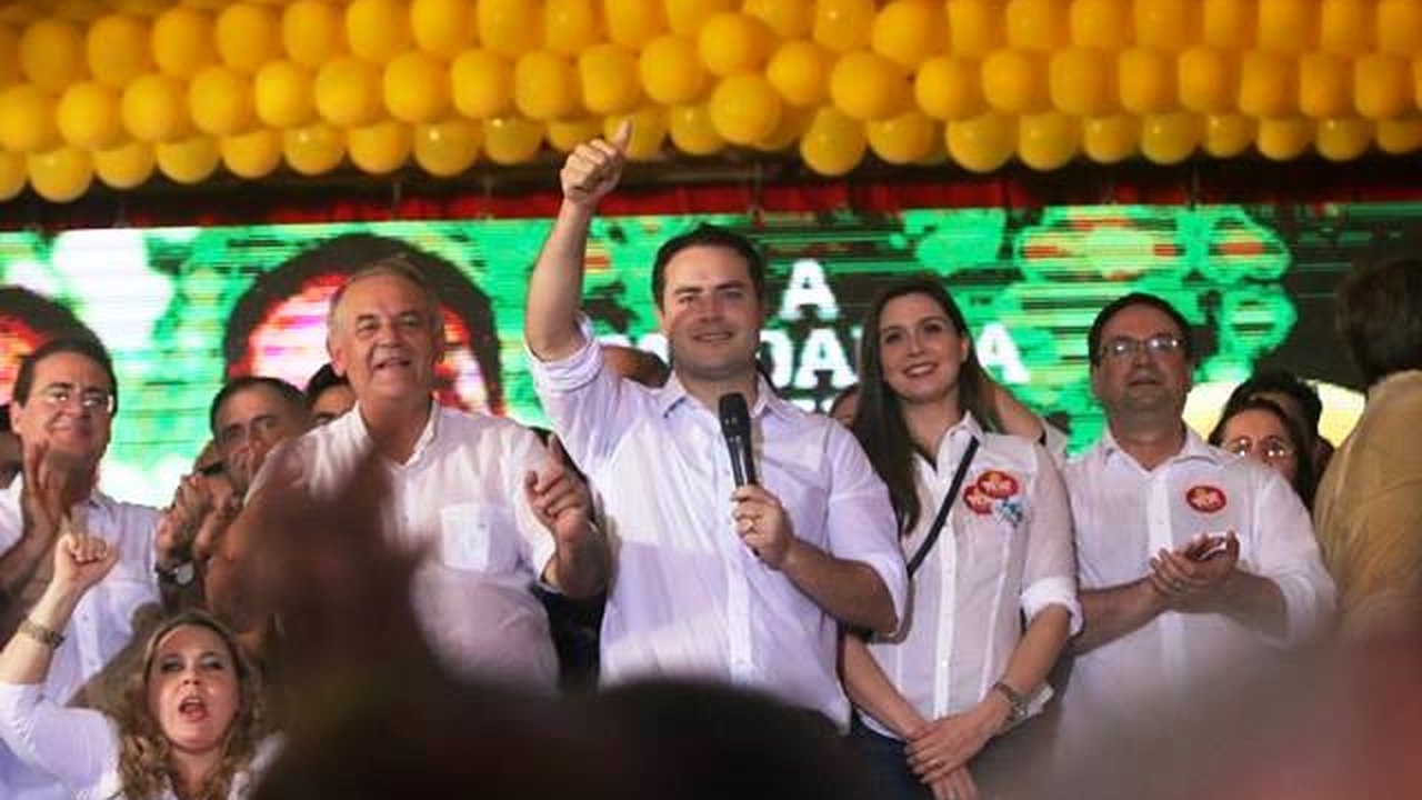 Emoção toma conta do lançamento oficial das candidaturas de Renan Filho e Collor