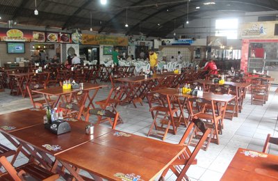 Mercado Público do Jaraguá funciona com sistema “pague e leve” aos sábados