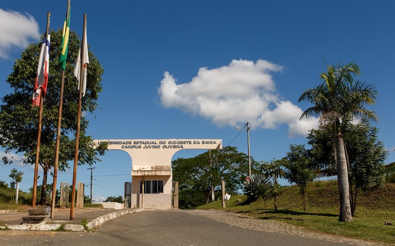 Uesb recebe Moção de Aplausos da Câmara de Vereadores de Itapetinga