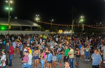 Arraial Central atrai maceioenses e turistas ao Jaraguá 