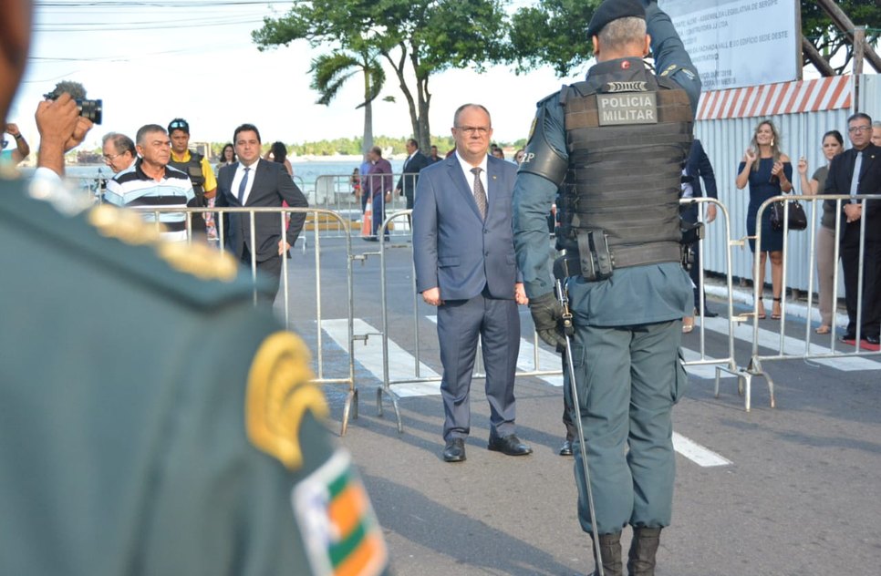 Revista da tropa / Foto: Jadilson Simões