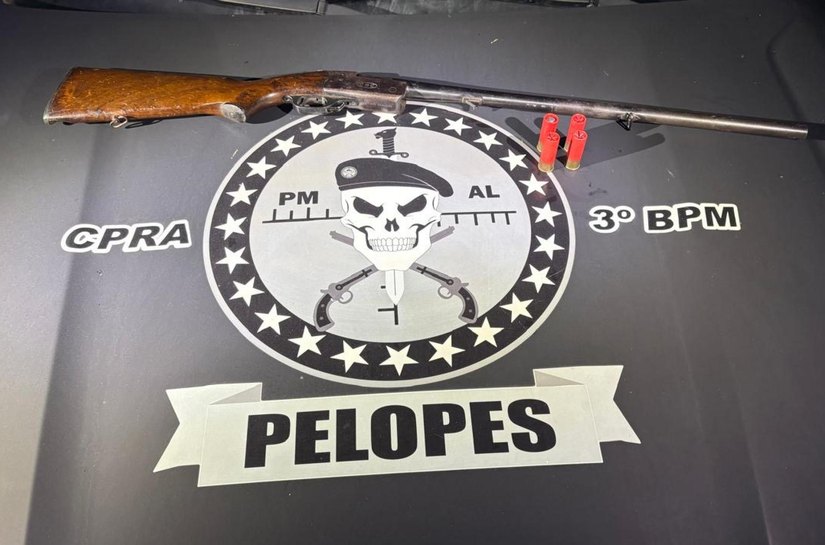 PM-AL apreende drogas e arma de fogo em ações na capital e no interior