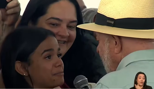 Estudante se emocionou durante interação com Lula / Foto: Reprodução