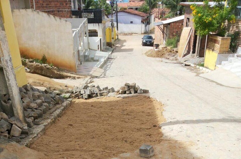 Maragogi realiza recuperação de calçamento e revitalização de ponte