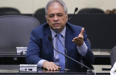 Silvio Camelo informa que Governo do Estado irá custear manutenção e funcionamento de creche em Maceió