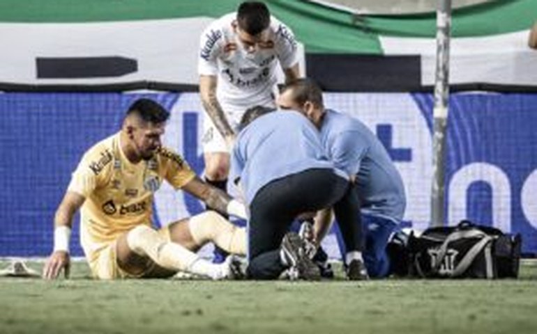 Lesão de João Paulo faz Santos voltar a demonstrar interesse por Marcelo Grohe