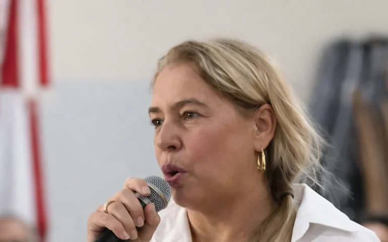 Vídeo: vice-prefeita diz que 'Palmeira não tem dono' e expõe prepotência de secretário de Estado