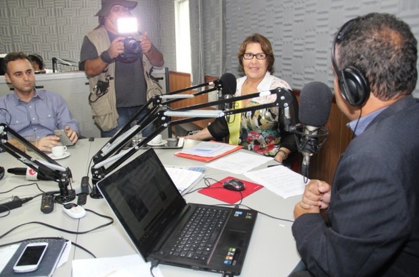 Célia anuncia mais investimentos em Educação e Saúde