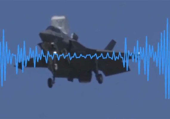 Piloto que ejetou de caça F-35 nos EUA ligou para emergência ao aterrisar de paraquedas em quintal