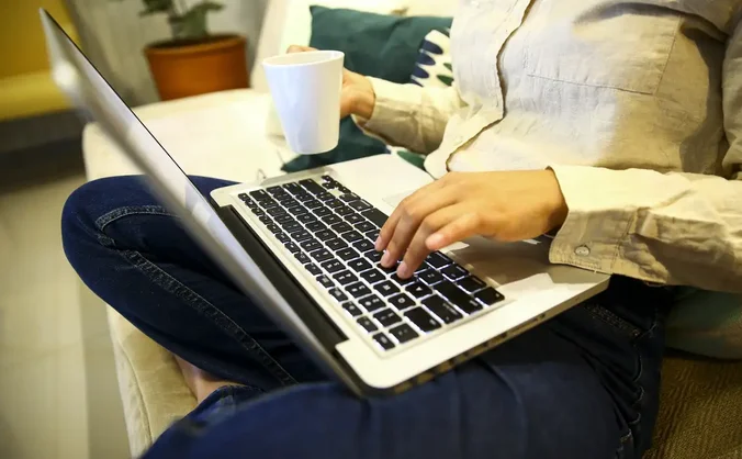 Mais de 6,5 milhões exerciam atividade profissional no domicílio