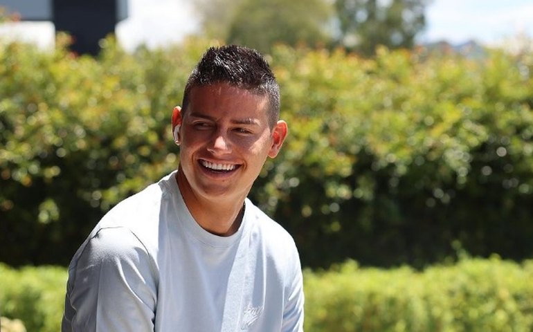 São Paulo confirma a contratação do colombiano James Rodríguez