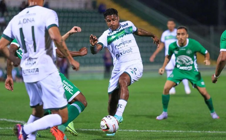 Chapecoense e Guarani ficam no empate e continuam na parte baixa da Série B