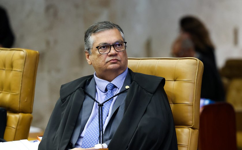 STF aceita denúncia contra mulher que ofendeu Flávio Dino em voo no Maranhão