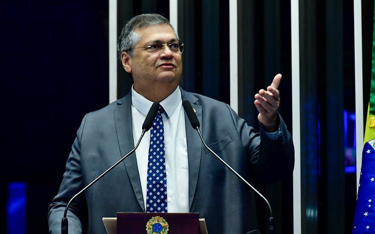 Tirando privilégios