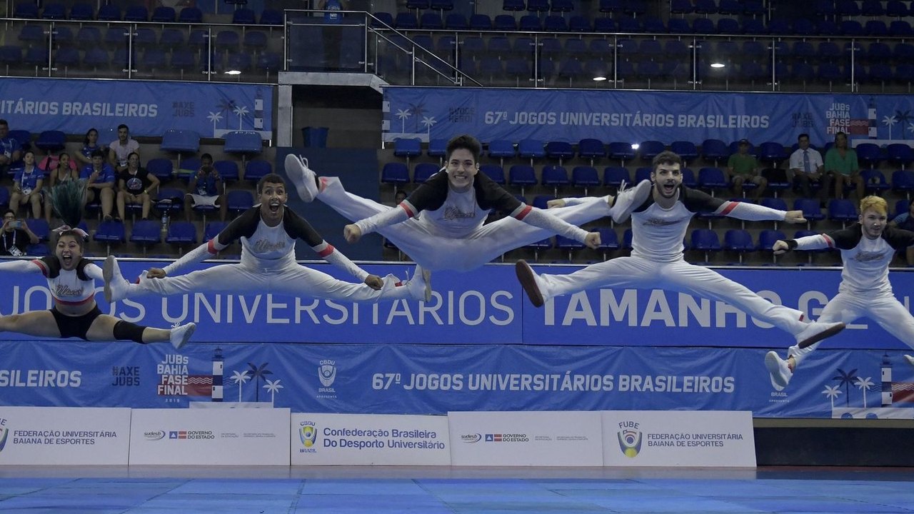 Popular entre estudantes, cheerleading cresce no Brasil