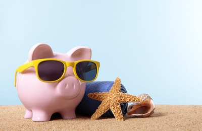 Feriados prolongados pressionam o orçamento e exigem planejamento financeiro