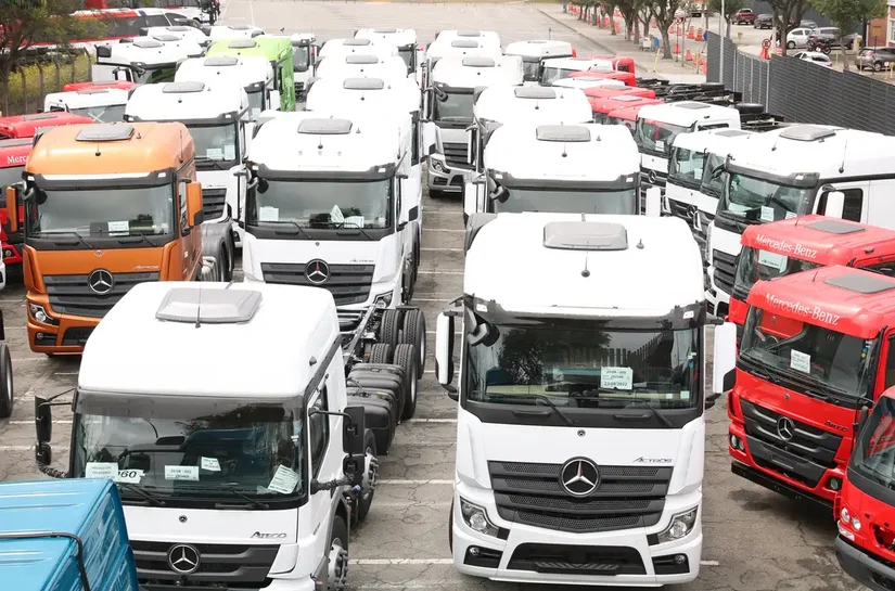 Governo anuncia R$ 10 bilhões em crédito para compra de caminhões