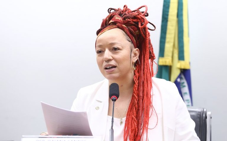 Comissão aprova reparação por discriminação ou racismo contra consumidores