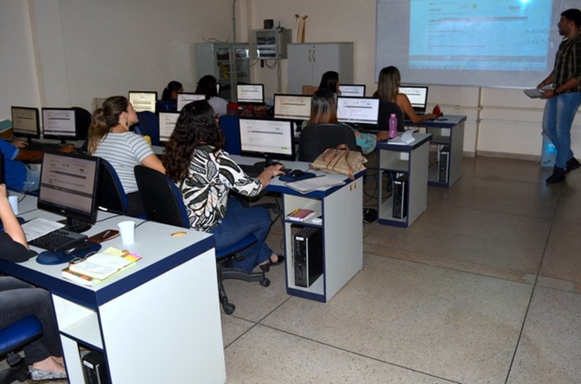 Profissionais são capacitados para qualificação de atendimentos