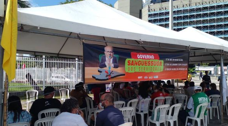 Servidores públicos de Sergipe reivindicam reajuste salarial em Ato Unificado