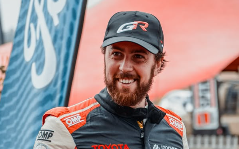 Lategan fatura 8ª etapa e amplia vantagem no Dakar; argentino ajuda rival e vence nas motos