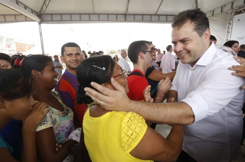 Governador garante recuperar toda a malha viária da região Norte