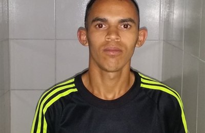 Quatro são autuados por assalto a ônibus
