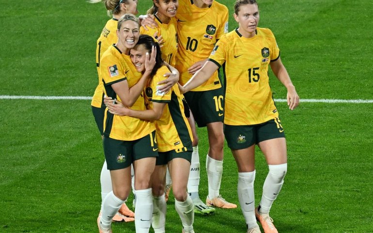 Austrália faz 2 a 0 na Dinamarca e avança às quartas da Copa Feminina