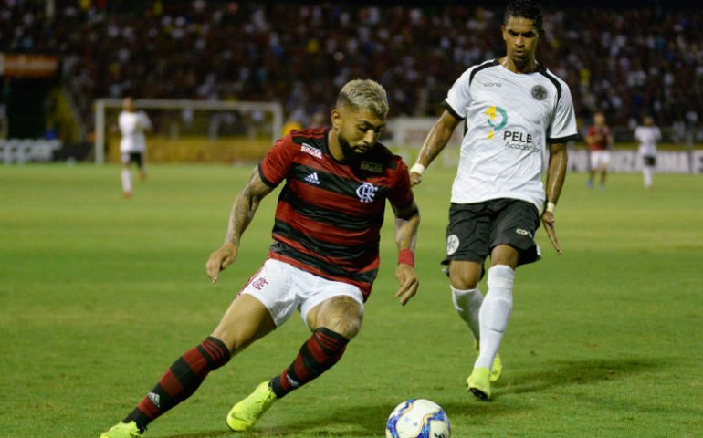 Com golaço de Dourado, Flamengo só empata nas estreias de Gabriel e Arrascaeta