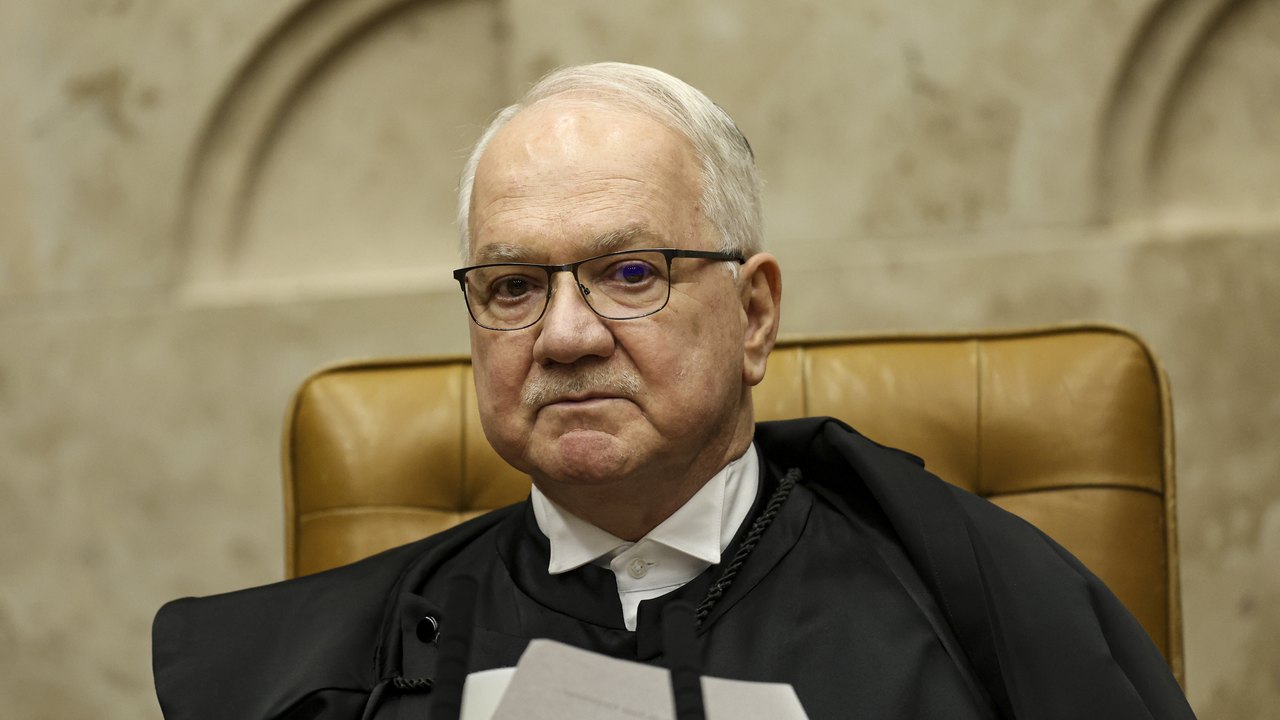 Fachin devolve relatoria do caso do INSS a Mendonça e mantém Master
