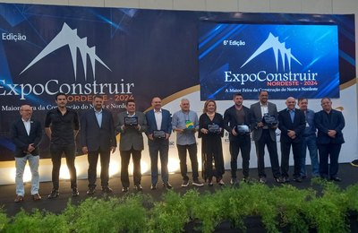 Empresários do setor de materiais de construção receberam o 2º Prêmio Mérito Expoconstruir Nordeste
