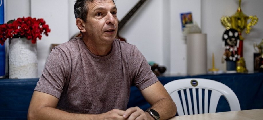 Sihélio Cruz, de 50 anos, é acompanhado pela equipe do CAPS AD III, no Farol. Foto: Alisson Frazão/ Secom Maceió