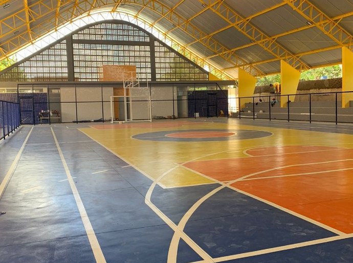 Prefeitura de Arapiraca constrói novos ginásios poliesportivos escolares beneficiando mais cinco comunidades