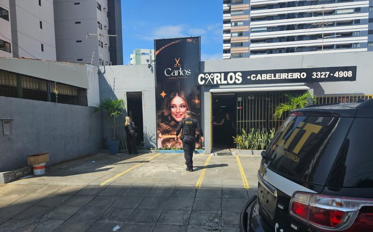 Morador de rua é preso acusado de arrombar loja na Ponta Verde