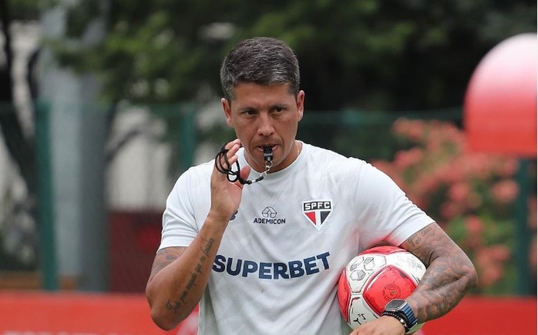 Carpini lamenta derrota mas diz que trabalho está o caminho certo: ''Vamos seguir lutando''