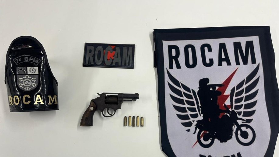 PM apreende arma de fogo e entorpecentes em Santana do Ipanema e Limoeiro de Anadia